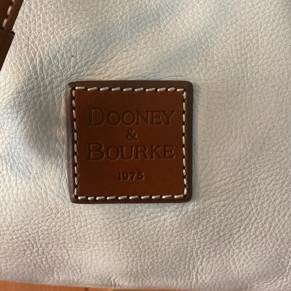 Dooney & Bourke White Leather Bucket Bag Purse - Picture 2 of 12